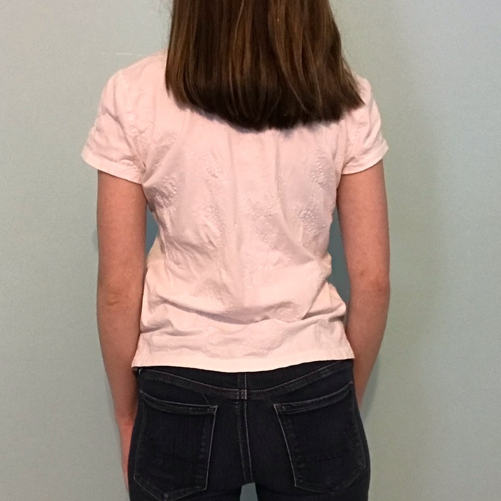 Liz Claiborne White Embroidered Tee - Picture 3 of 3
